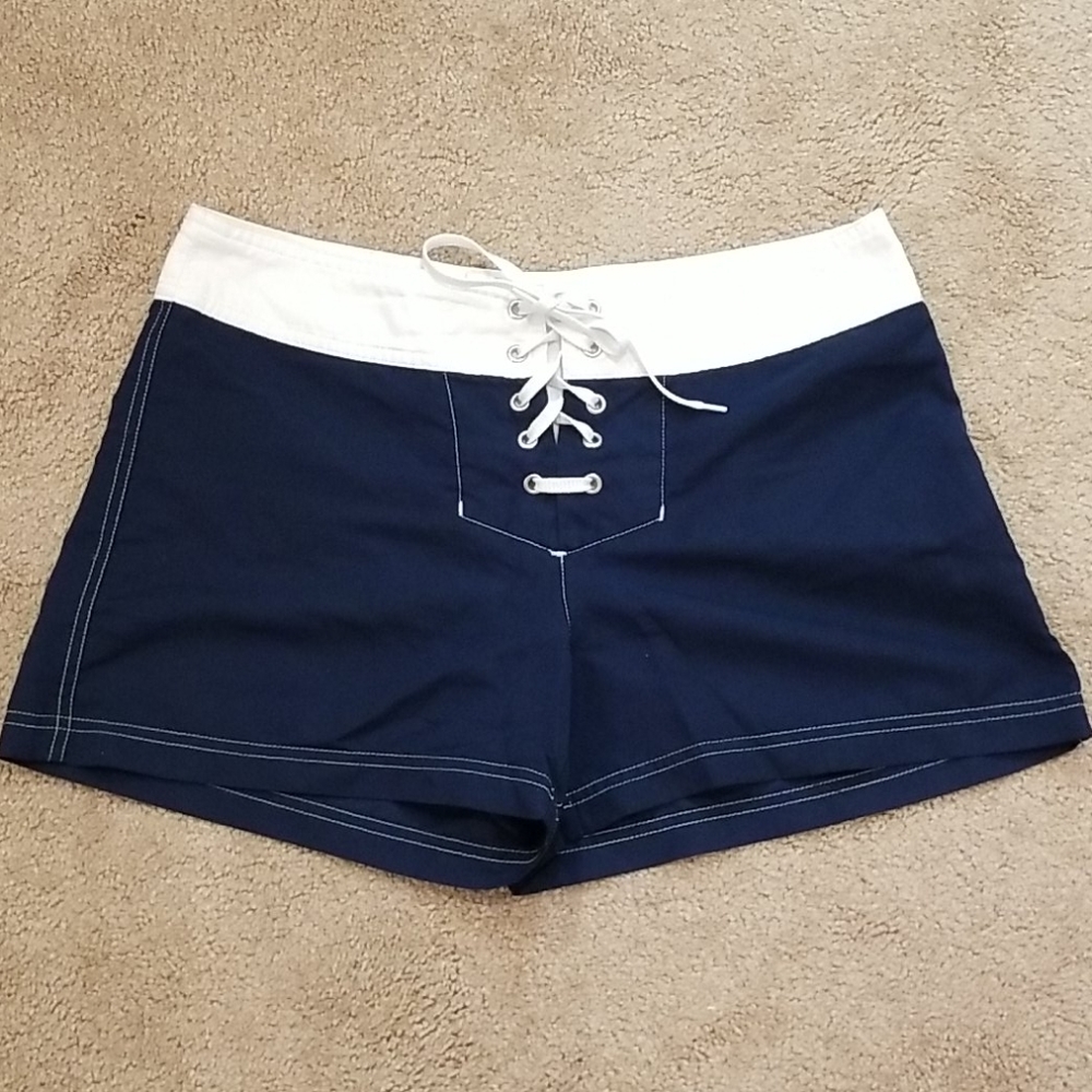 Junior's shorts
